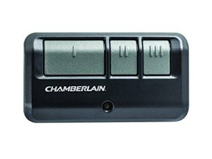 تشامبرلين جروب G953EV-P2 تشامبرلين / ليفت ماستر / كرافتسمان 953EV-P2 3-Button ، Security +2.0 متوافق ، يتضمن مشبك بواقي لفتح باب المرآب عن بعد ، أسود ، صغير