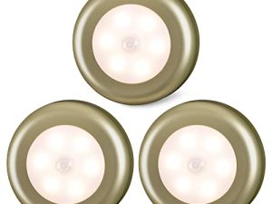 STAR-SPANGLED Motion Sensor Lights في الأماكن المغلقة ، عصا CRI عالية على أضواء Stair Puck تعمل بالبطارية ، مصباح LED ليلي لتحت الخزانة ، المدخل ، السلم ، الخزانة ، المطبخ (ذهبي ، أبيض دافئ ، 3 عبوات)