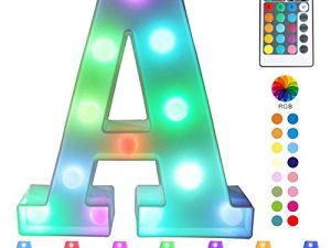 أضواء حروف Marquee ملونة LED من Pooqla مع جهاز تحكم عن بعد - لافتات سرادق مضيئة - أحرف بار للحفلات مع ديكورات إضاءة للمنزل - متعدد الألوان A